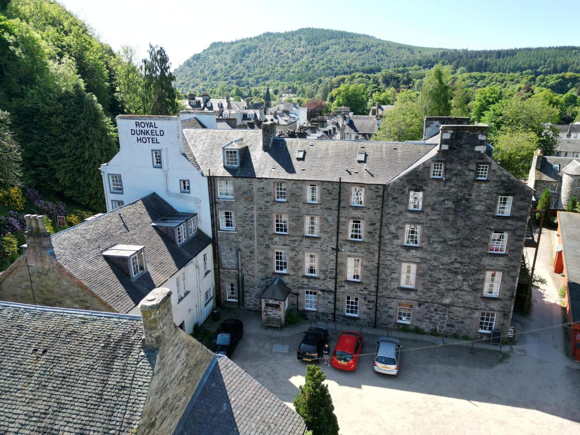 Royal Dunkeld Hotel Exteriör bild